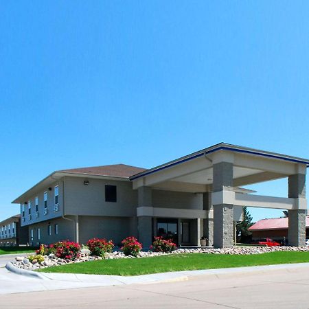 Econo Lodge Inn & Suites Kearney Exteriör bild