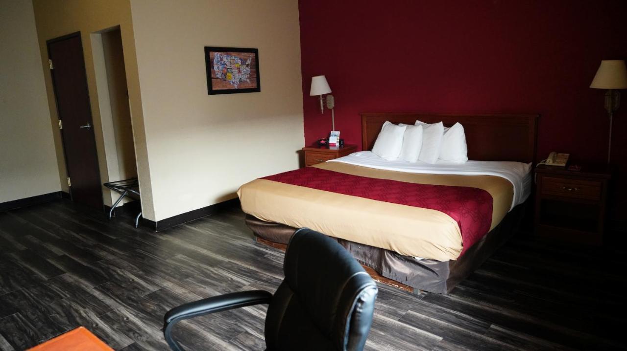 Econo Lodge Inn & Suites Kearney Exteriör bild