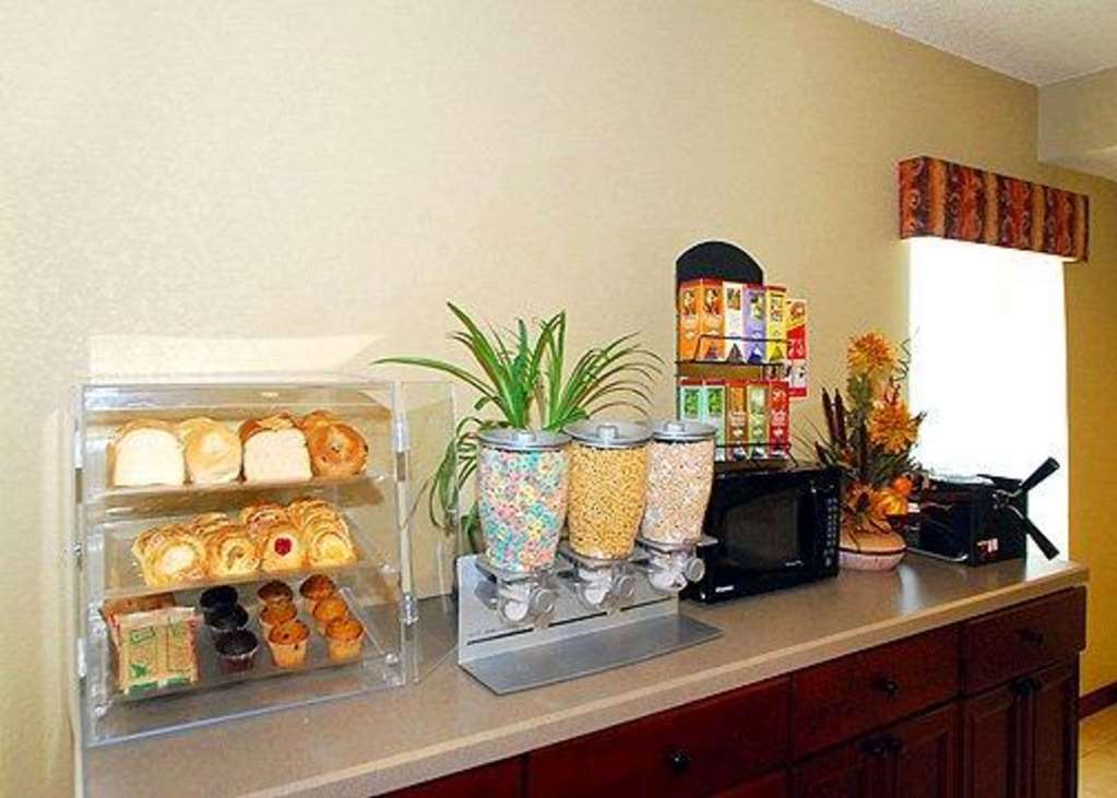 Econo Lodge Inn & Suites Kearney Restaurang bild